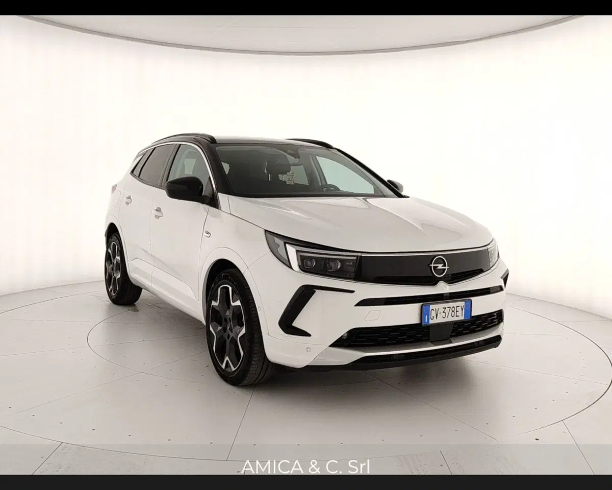 Opel Grandland usata a Caserta