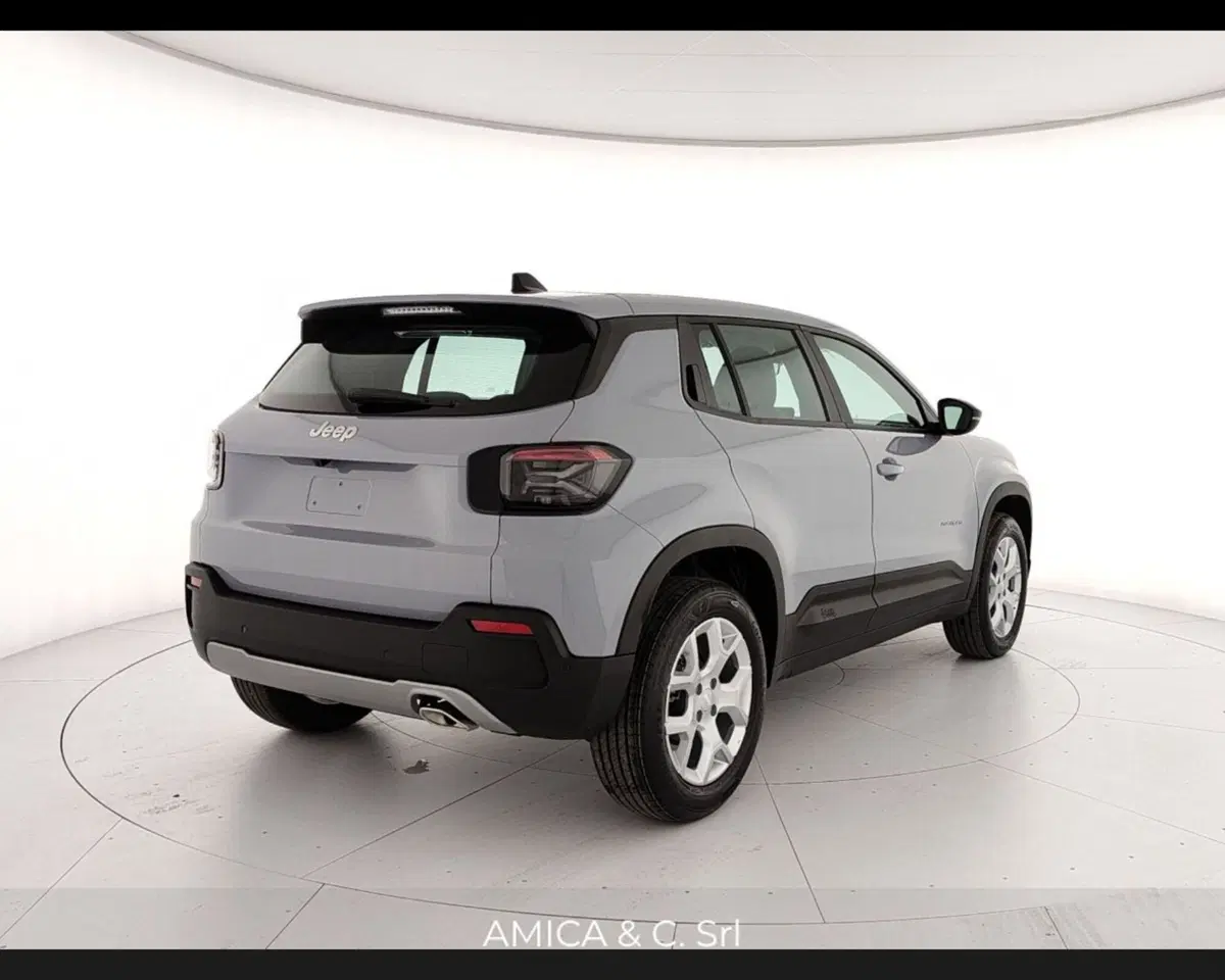 Jeep Avenger nuova a Caserta (7)