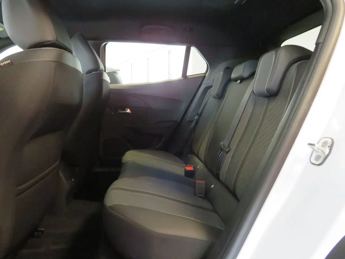 Peugeot 2008 nuova a Monza e Brianza (11)