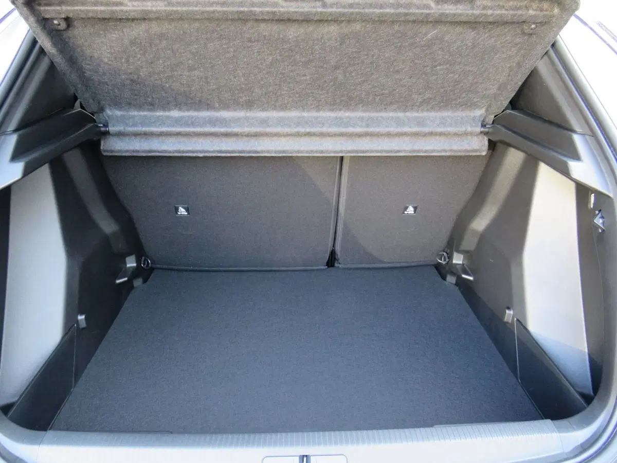 Peugeot 2008 nuova a Monza e Brianza (12)