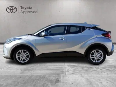 Toyota Toyota C-HR 2.0 phev Active fwd e-cvt del 2022 usata a Cagliari