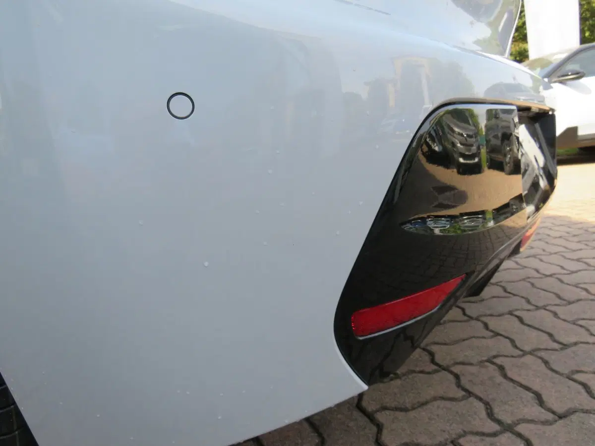 Peugeot 208 nuova a Monza e Brianza (8)