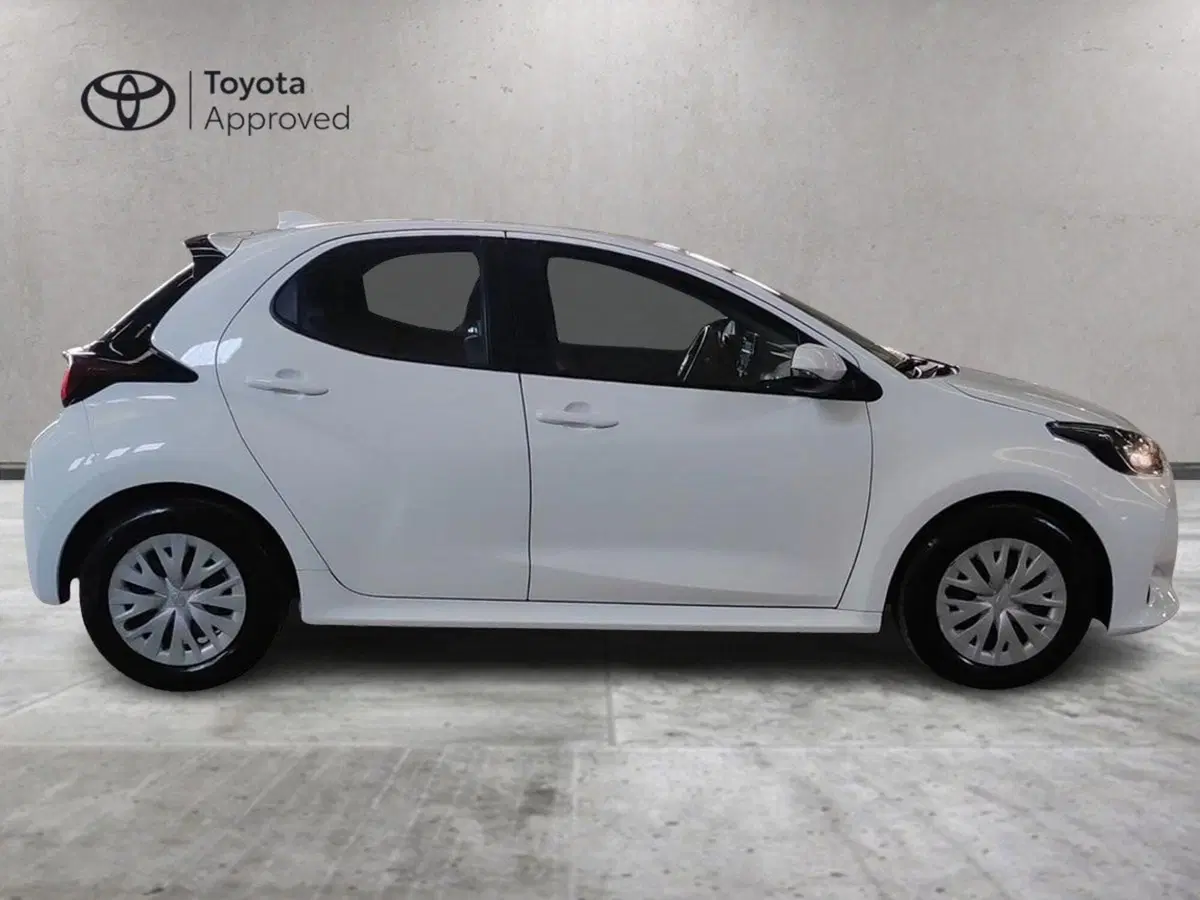 Toyota Yaris usata a Milano (5)