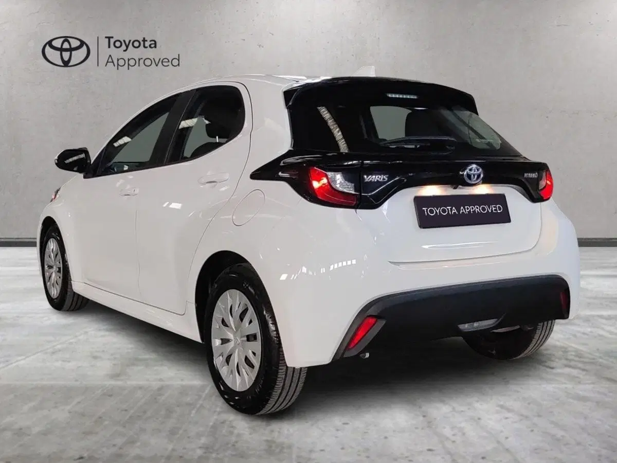 Toyota Yaris usata a Milano (6)