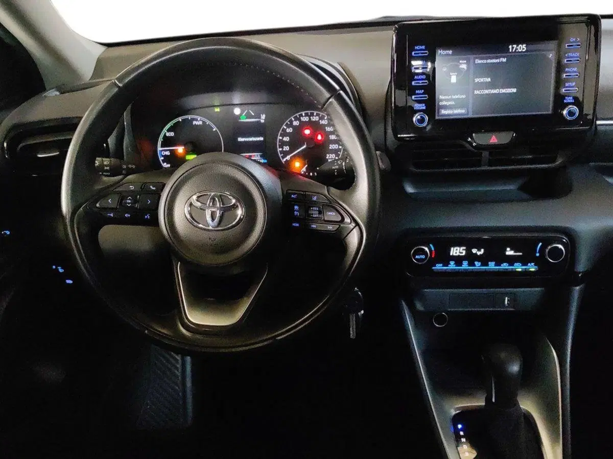 Toyota Yaris usata a Milano (9)