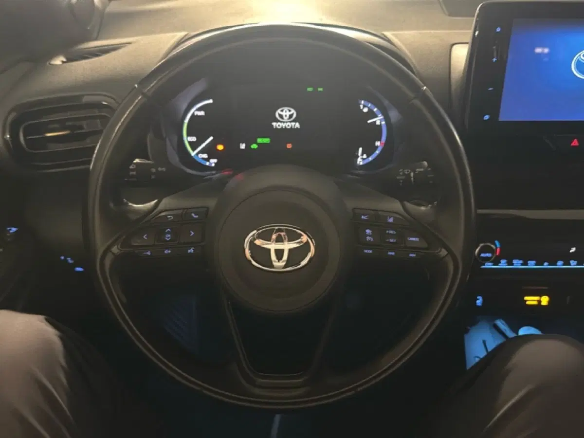 Toyota Yaris Cross usata a Milano (8)