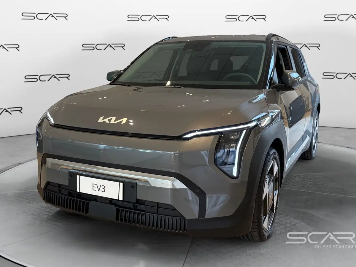 Kia EV3 nuova a Livorno