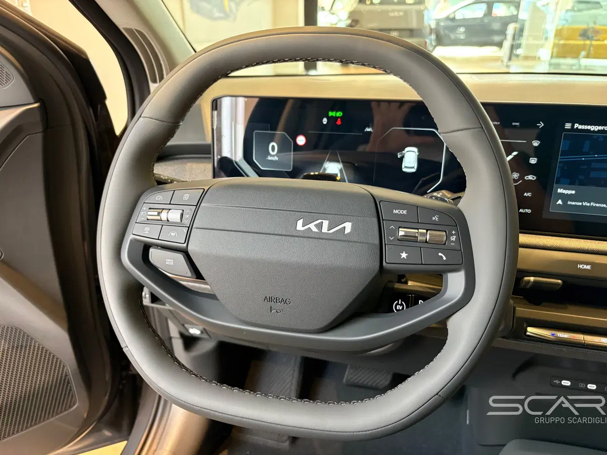 Kia EV3 nuova a Livorno (10)