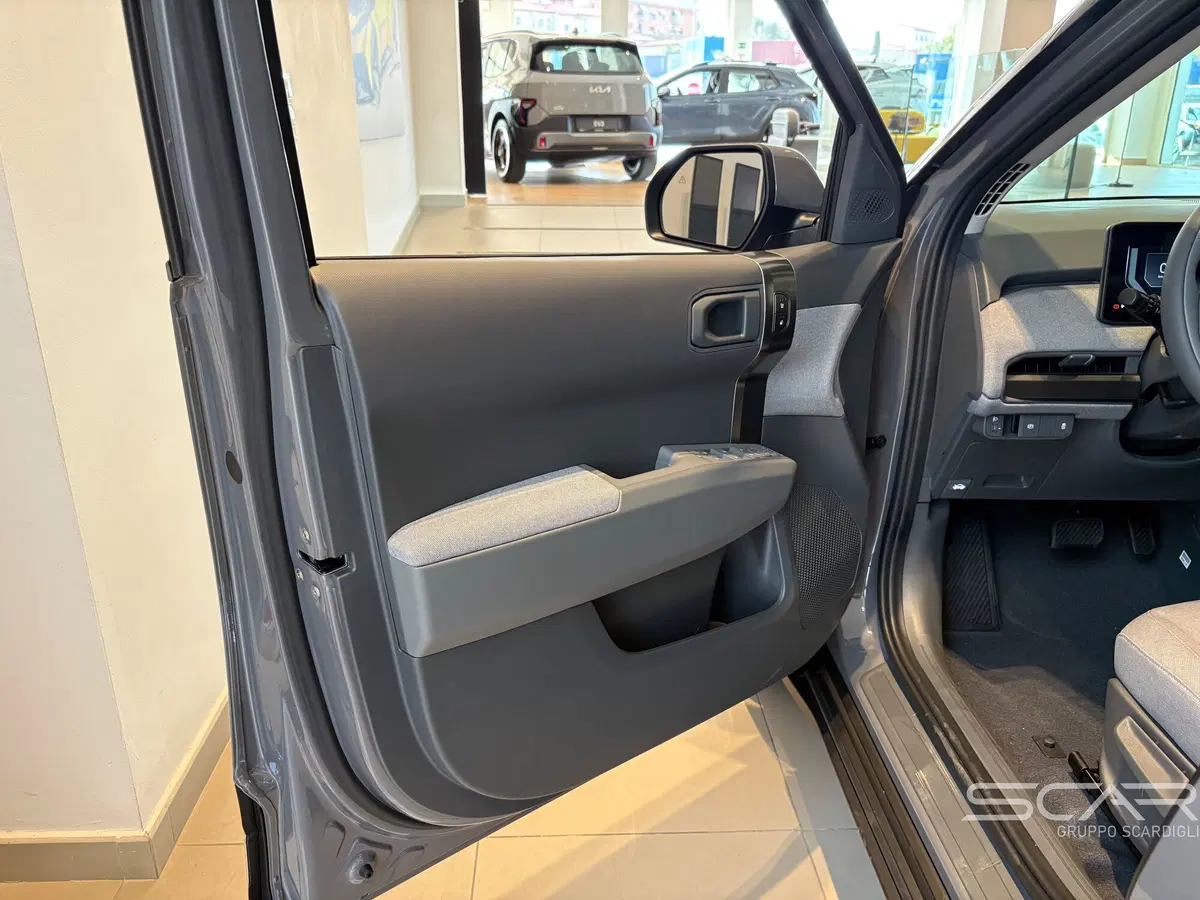 Kia EV3 nuova a Livorno (11)