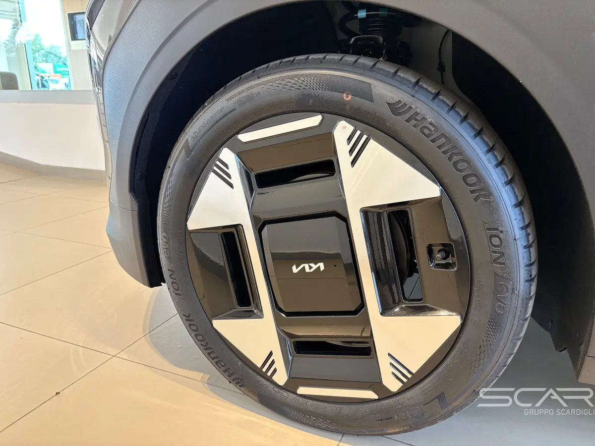 Kia EV3 nuova a Livorno (8)
