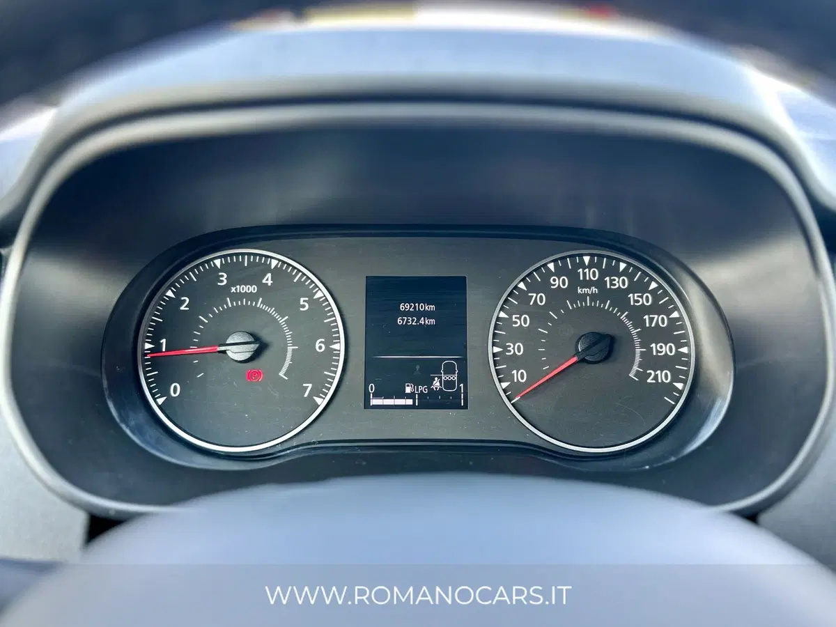 Dacia Duster usata a Monza e Brianza (13)