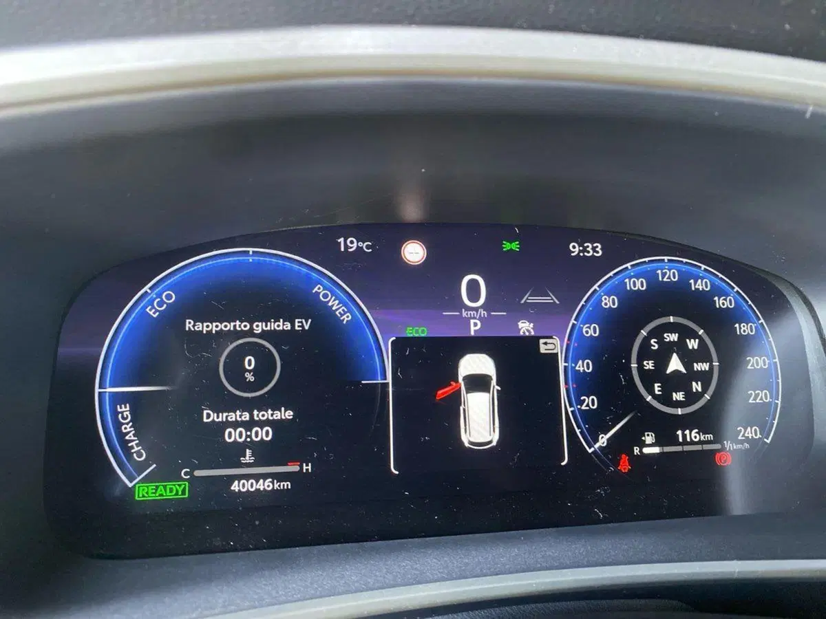 Toyota Corolla Cross Hybrid usata a Bergamo (15)