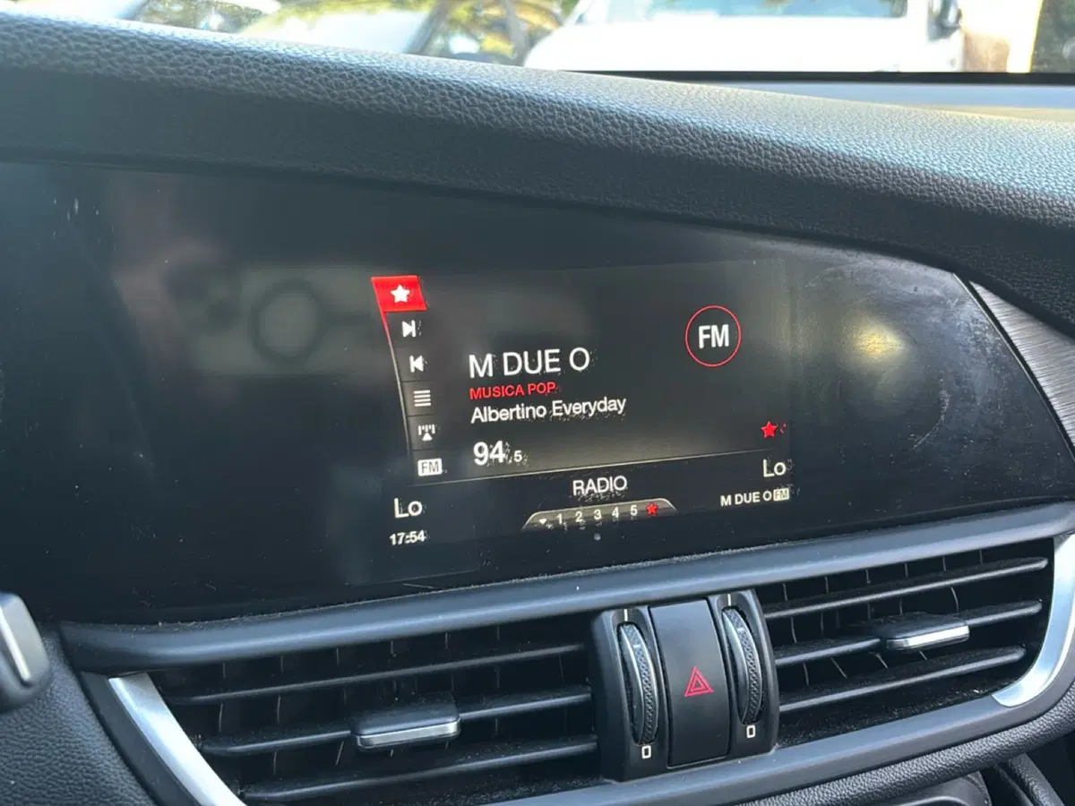 Alfa Romeo Giulia usata a Bologna (11)