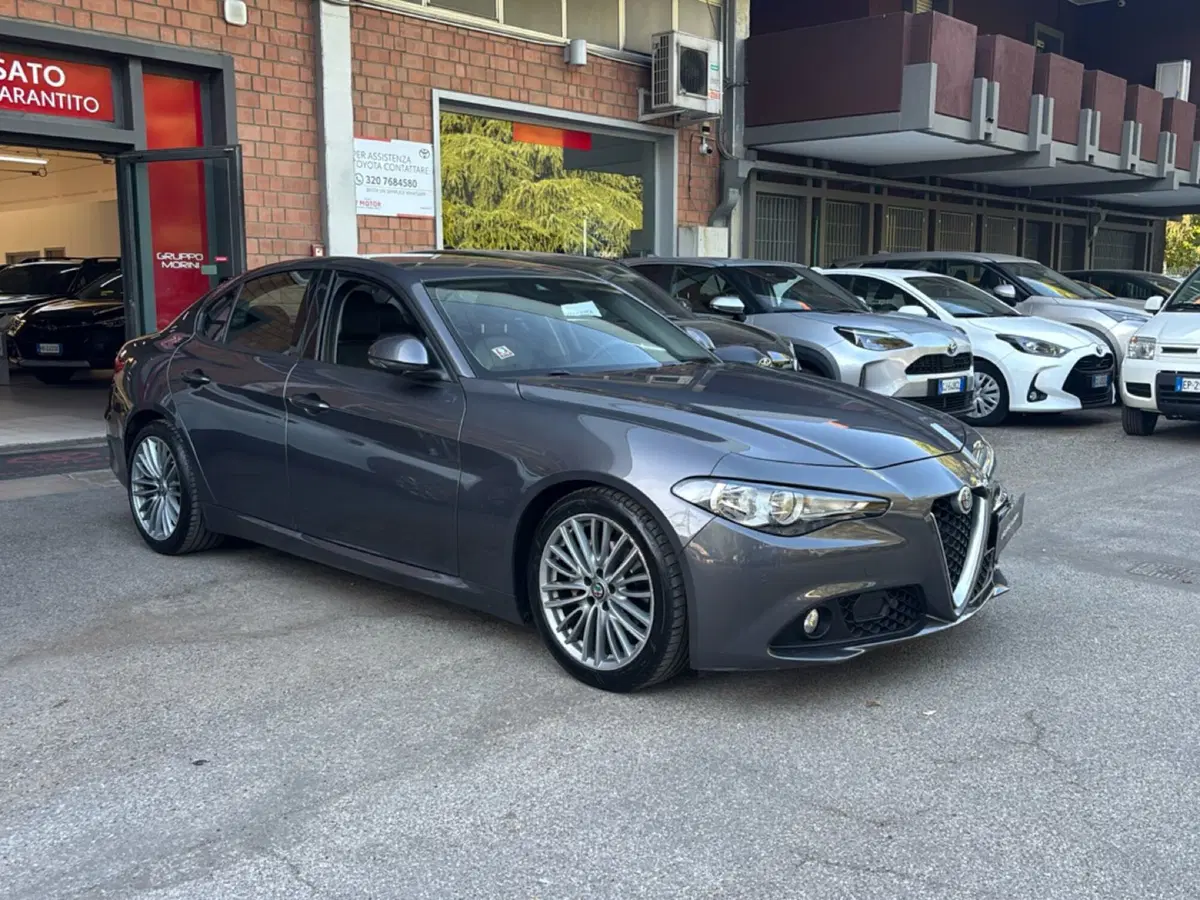Alfa Romeo Giulia usata a Bologna (2)