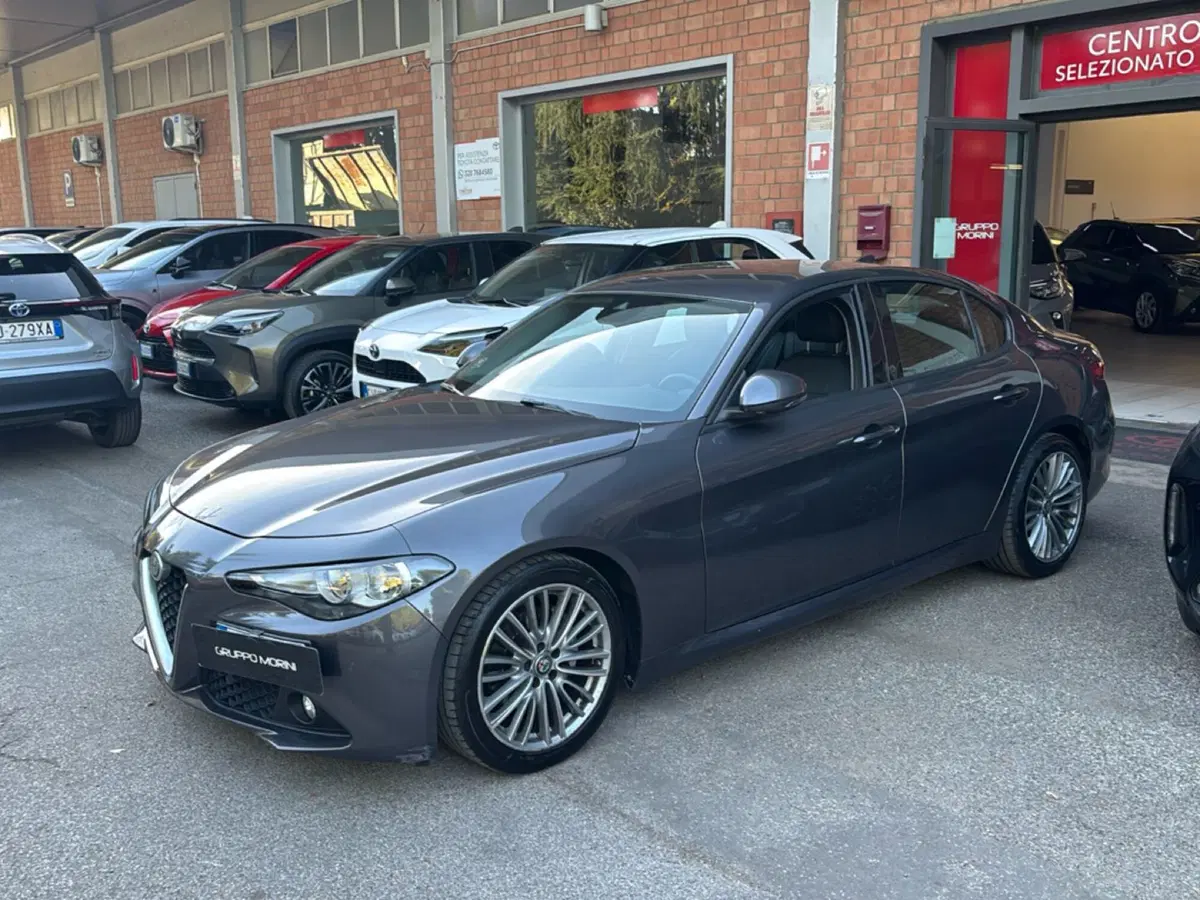 Alfa Romeo Giulia usata a Bologna (3)