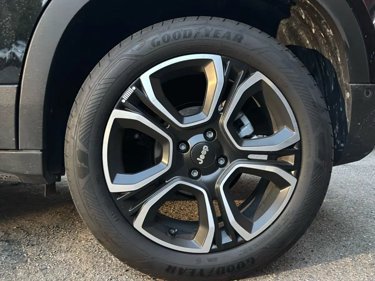 Jeep Avenger usata a Bologna (7)