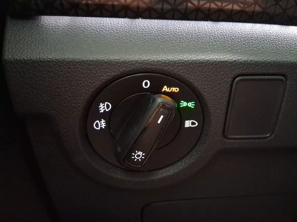 Volkswagen T-Cross usata a Bologna (18)