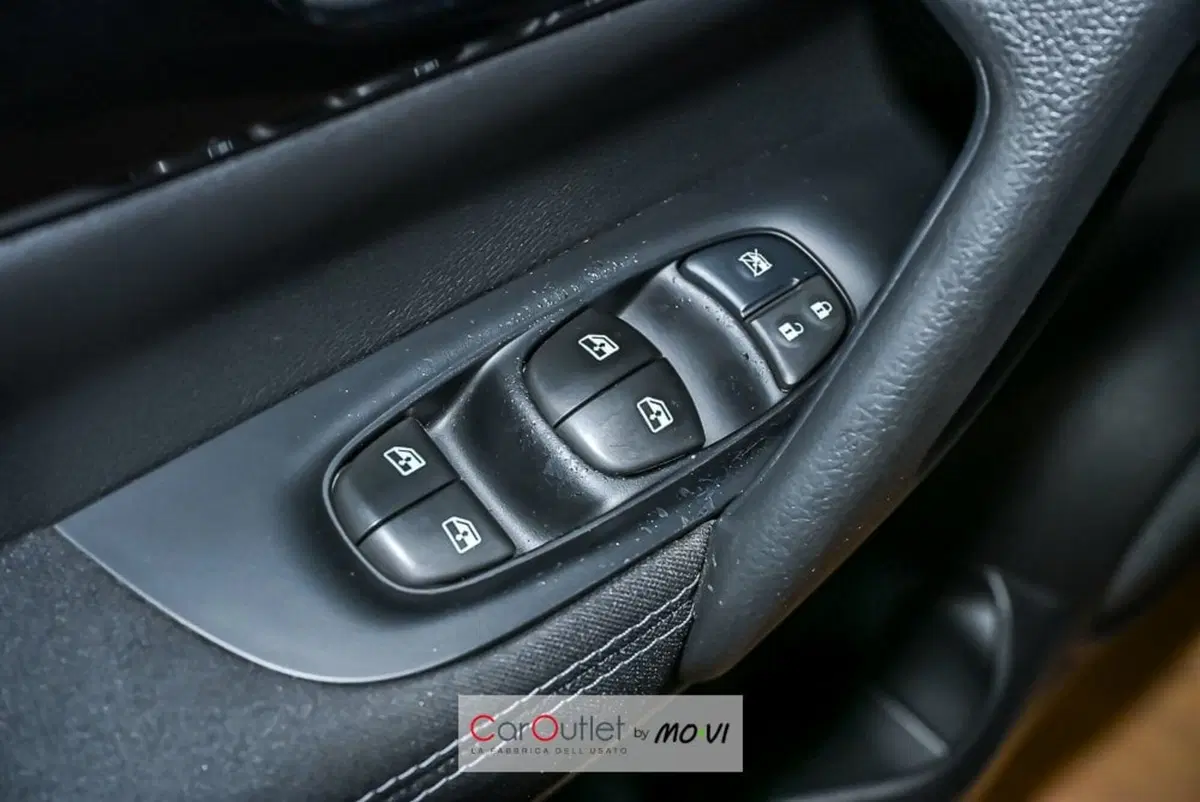 Nissan Qashqai usata a Genova (17)