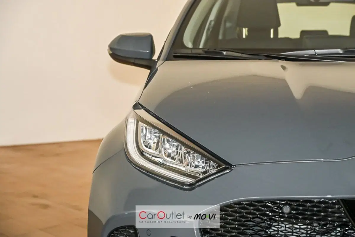 Mazda Mazda2 Hybrid nuova a Torino (19)