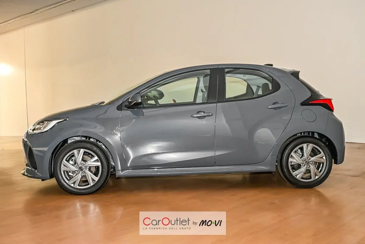 Mazda Mazda2 Hybrid nuova a Torino (3)