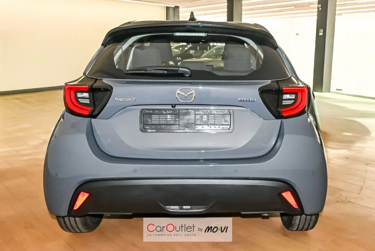 Mazda Mazda2 Hybrid nuova a Torino (5)