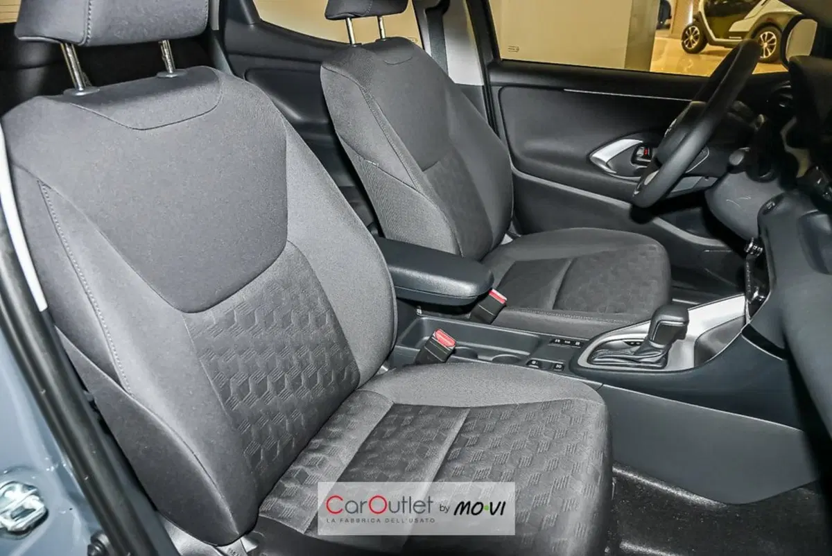 Mazda Mazda2 Hybrid nuova a Torino (8)