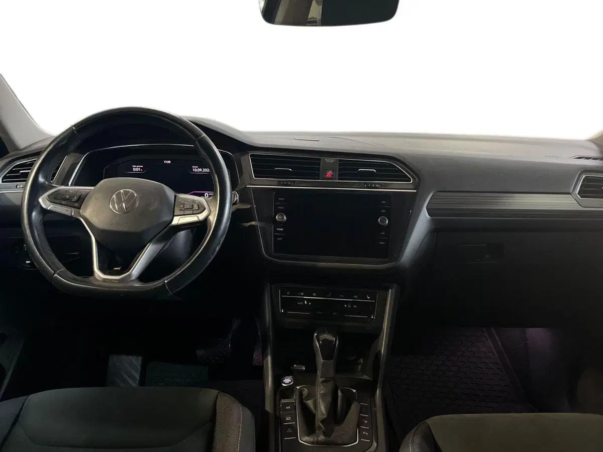 Volkswagen Tiguan usata a Lecce (8)