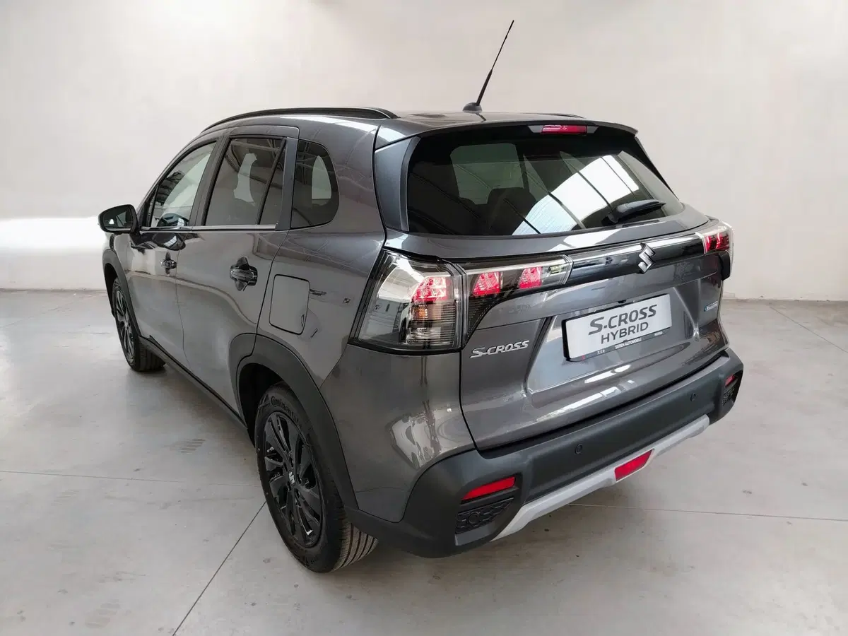 Suzuki S-Cross nuova a Rovigo (13)