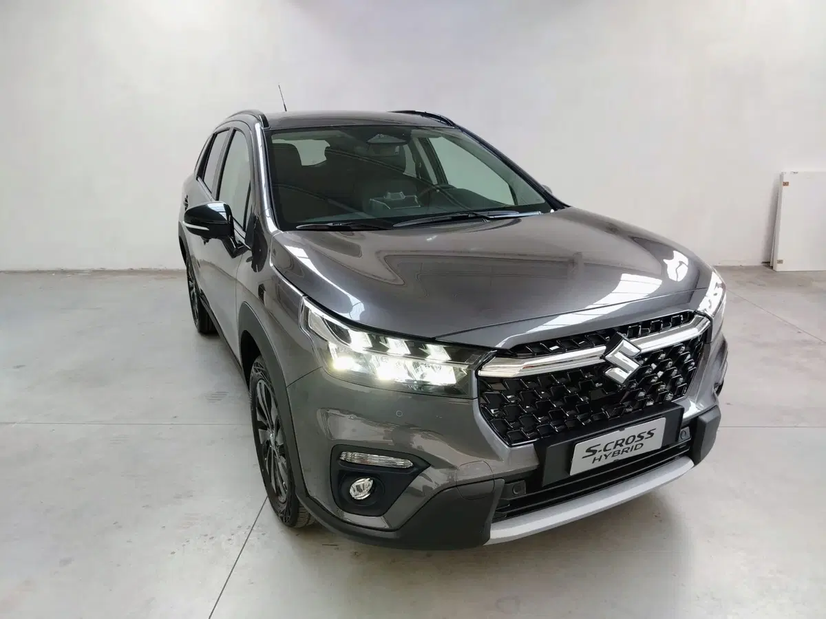 Suzuki S-Cross nuova a Rovigo (2)