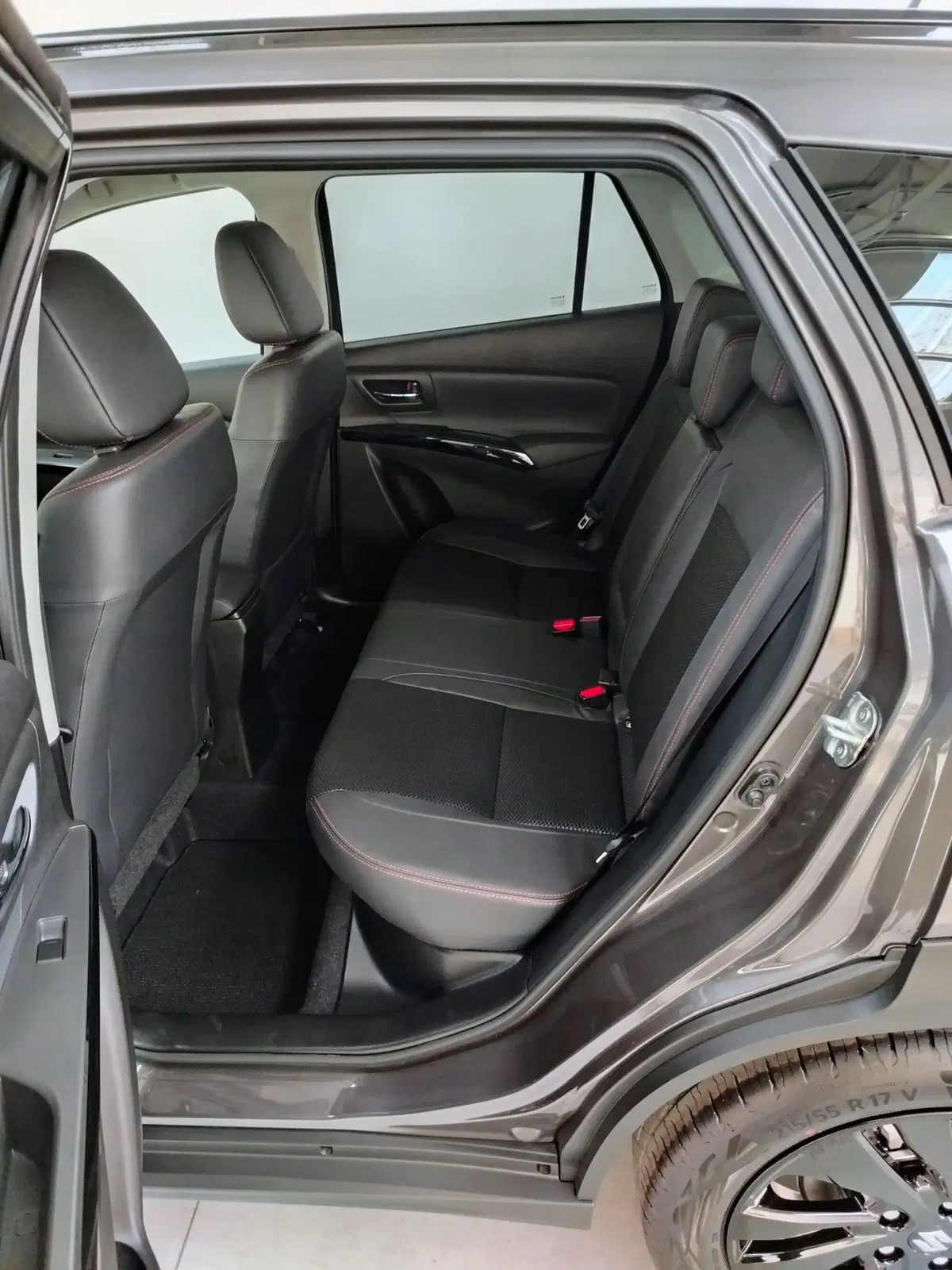 Suzuki S-Cross nuova a Rovigo (7)