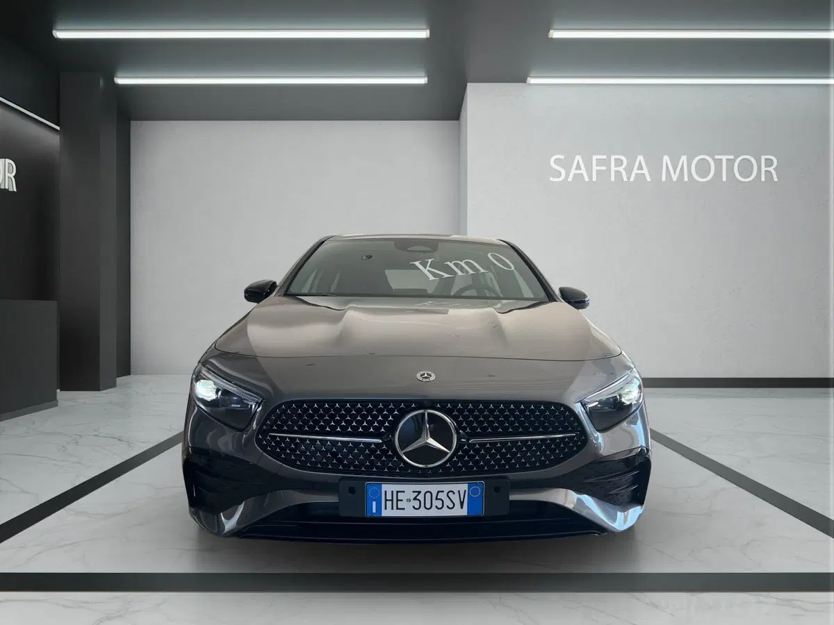 Mercedes-Benz Classe A nuova a Cosenza (2)
