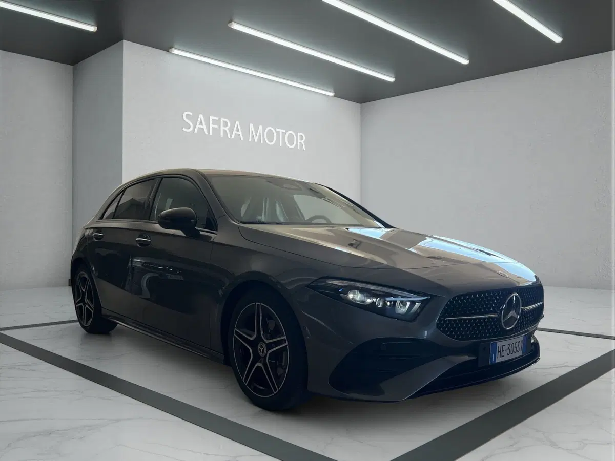 Mercedes-Benz Classe A nuova a Cosenza (7)