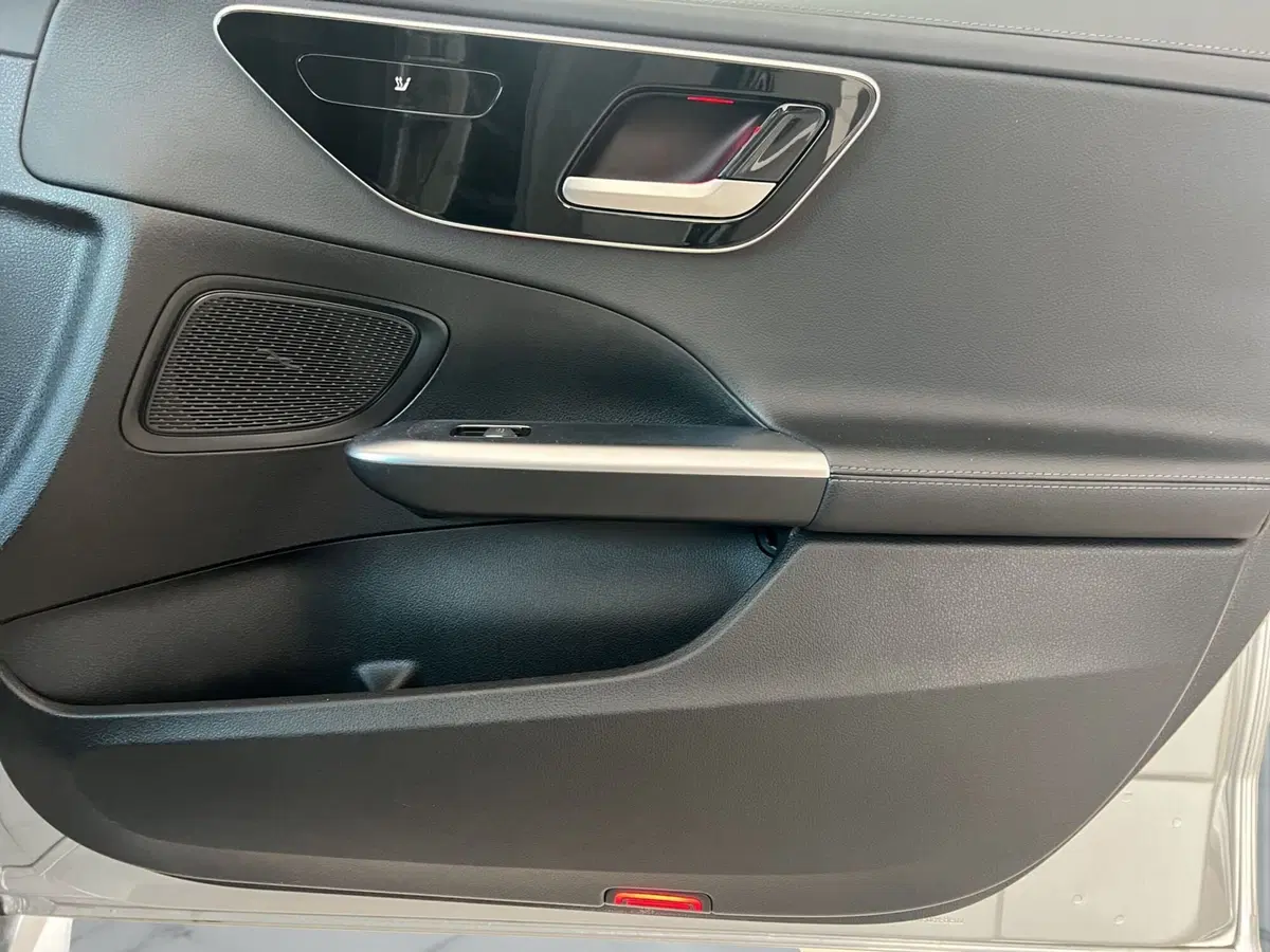 Mercedes-Benz Classe E usata a Cosenza (17)