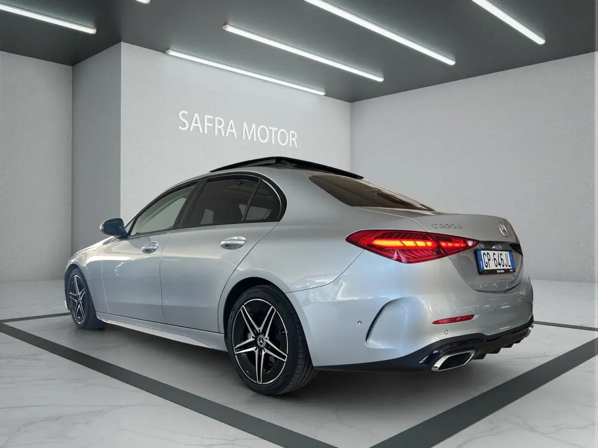 Mercedes-Benz Classe E usata a Cosenza (4)