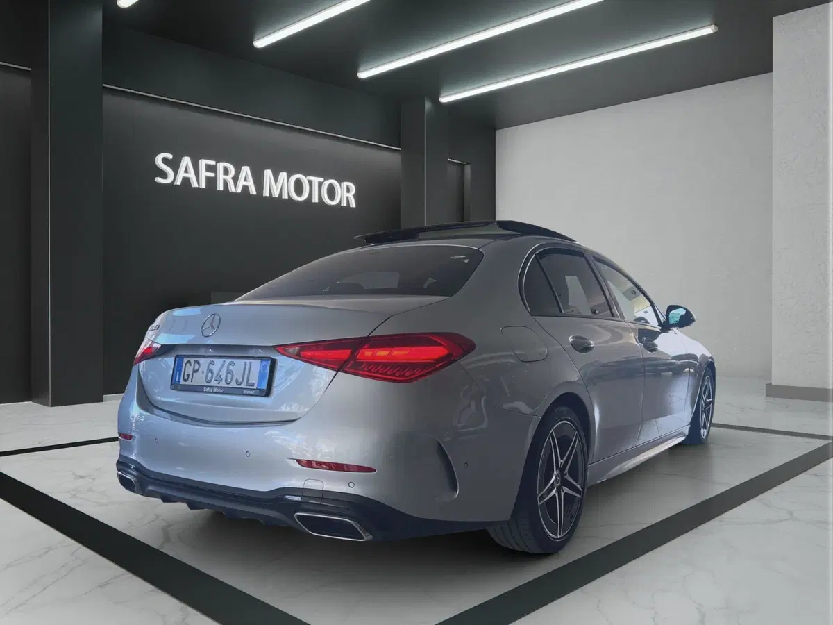 Mercedes-Benz Classe E usata a Cosenza (6)