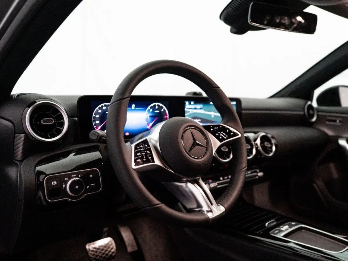 Mercedes-Benz Classe A nuova a Rimini (16)