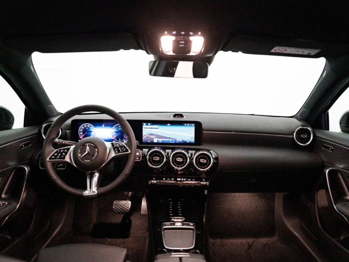 Mercedes-Benz Classe A nuova a Rimini (19)