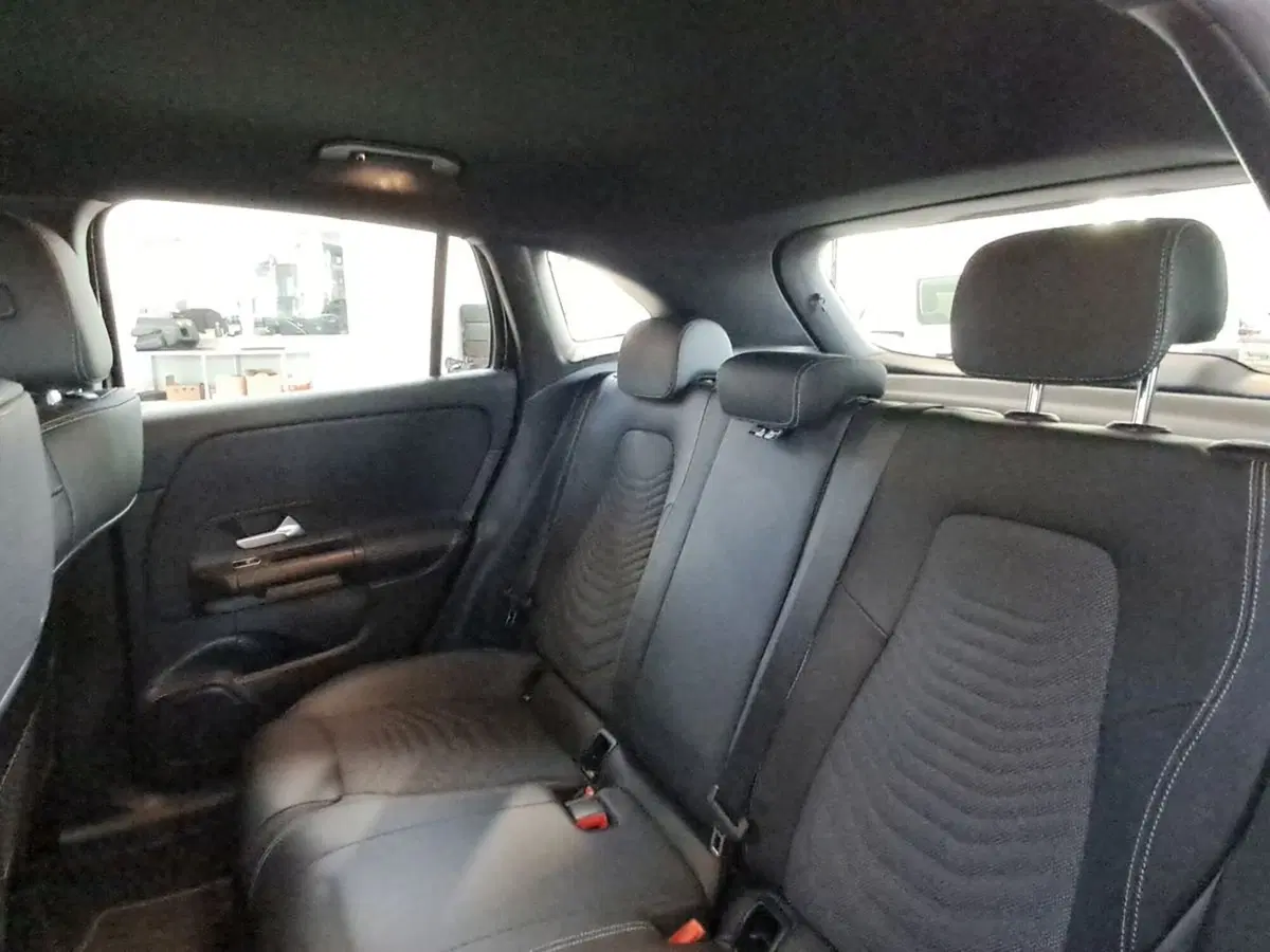 Mercedes-Benz GLA SUV usata a Rimini (10)