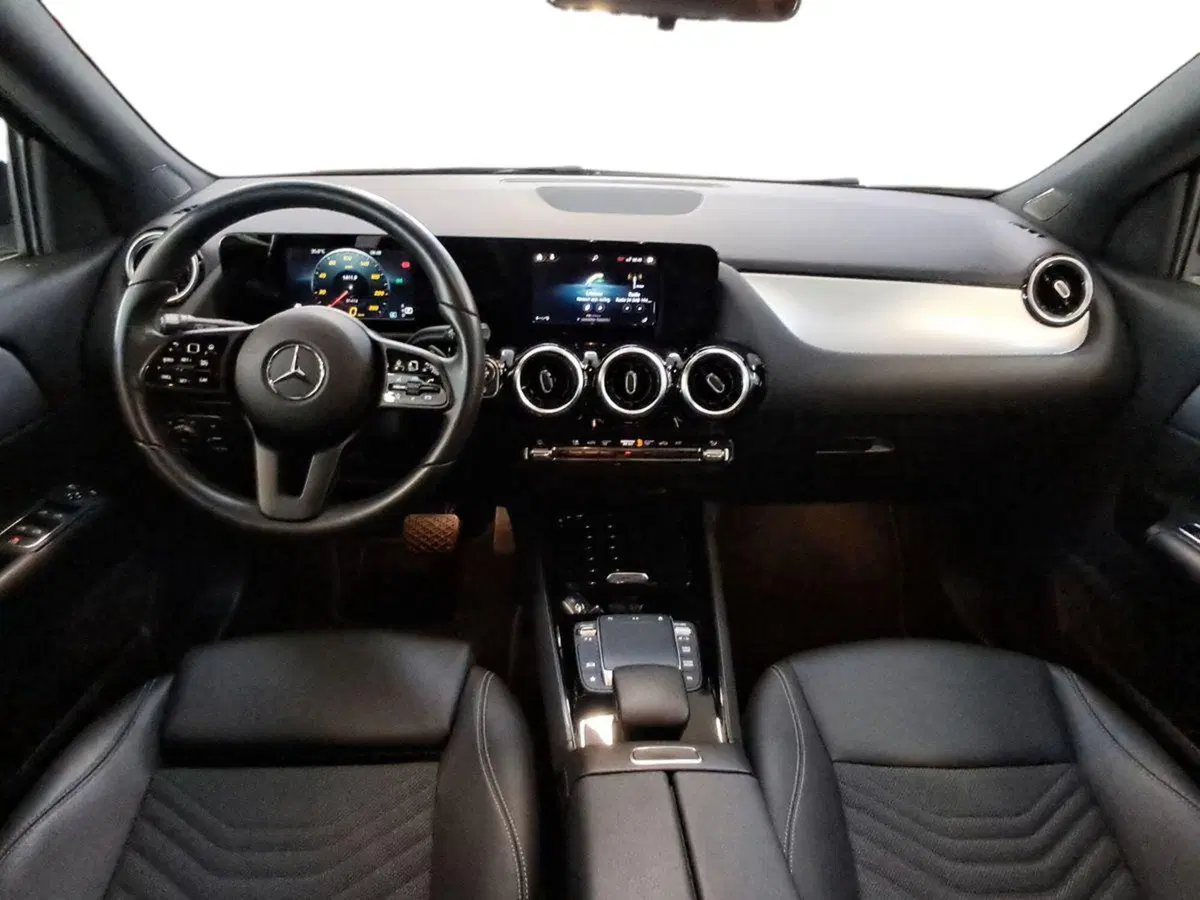 Mercedes-Benz GLA SUV usata a Rimini (11)