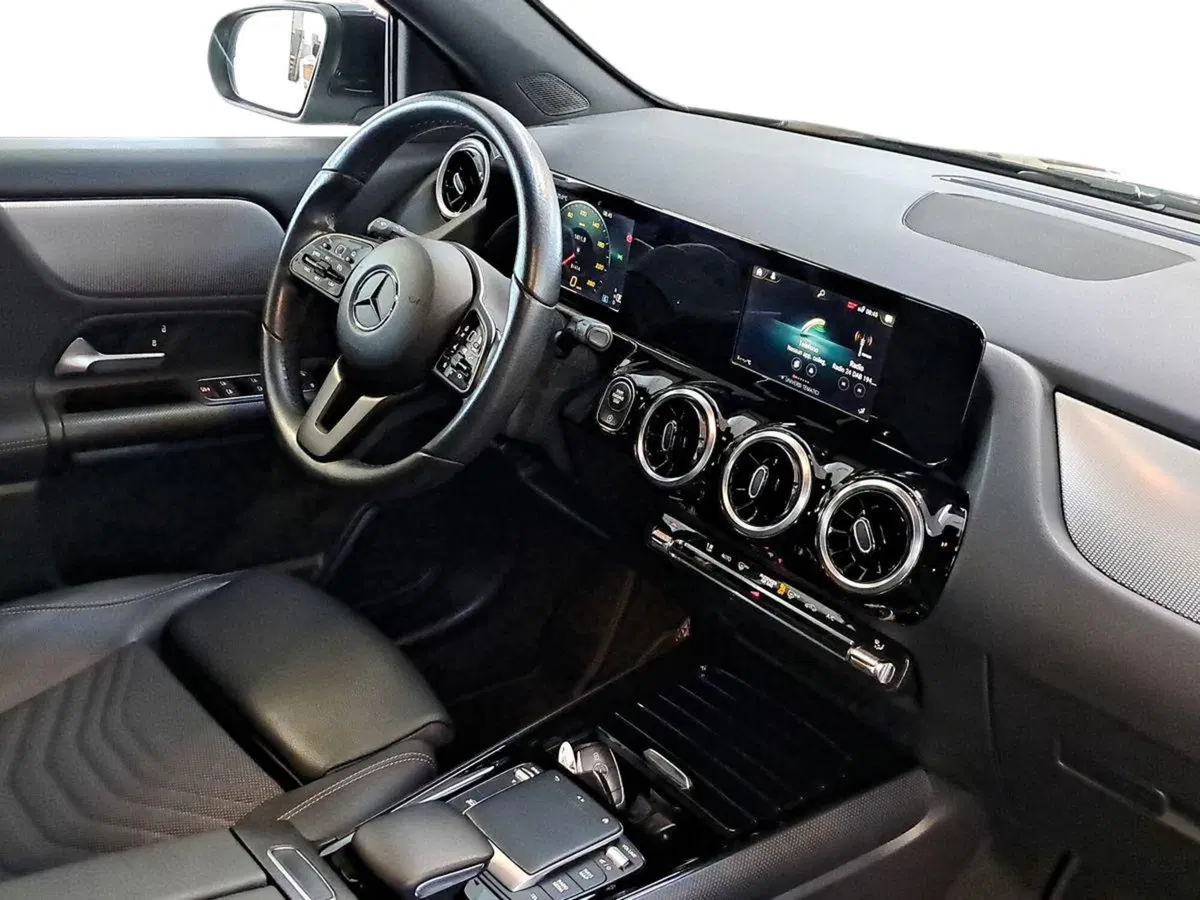 Mercedes-Benz GLA SUV usata a Rimini (13)