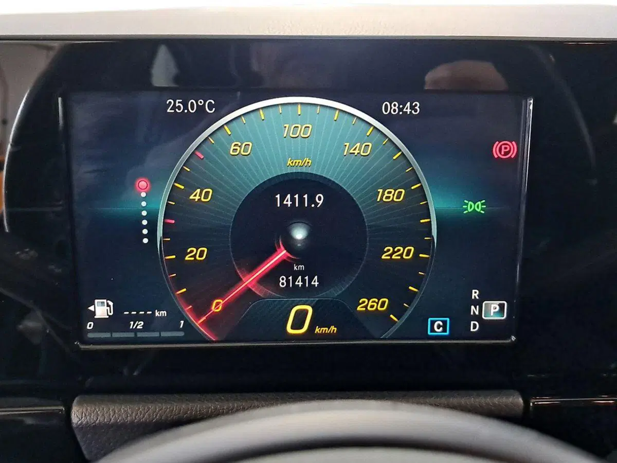 Mercedes-Benz GLA SUV usata a Rimini (14)