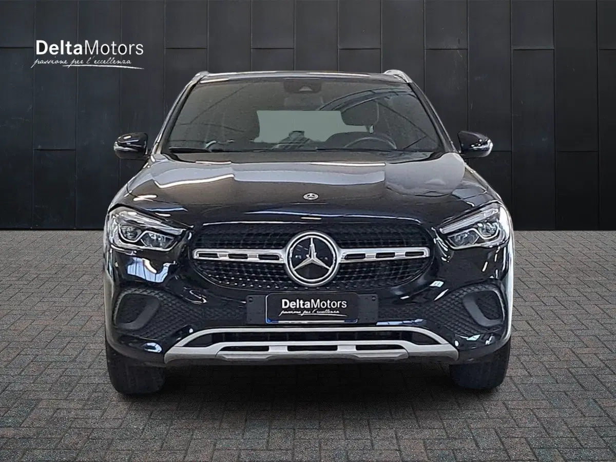 Mercedes-Benz GLA SUV usata a Rimini (6)