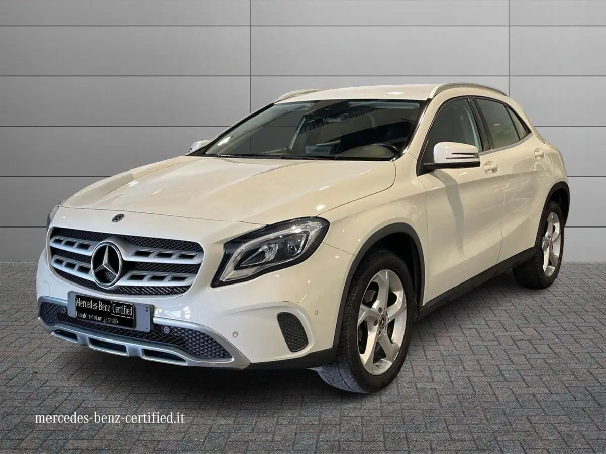 Mercedes-Benz GLA SUV usata a Macerata