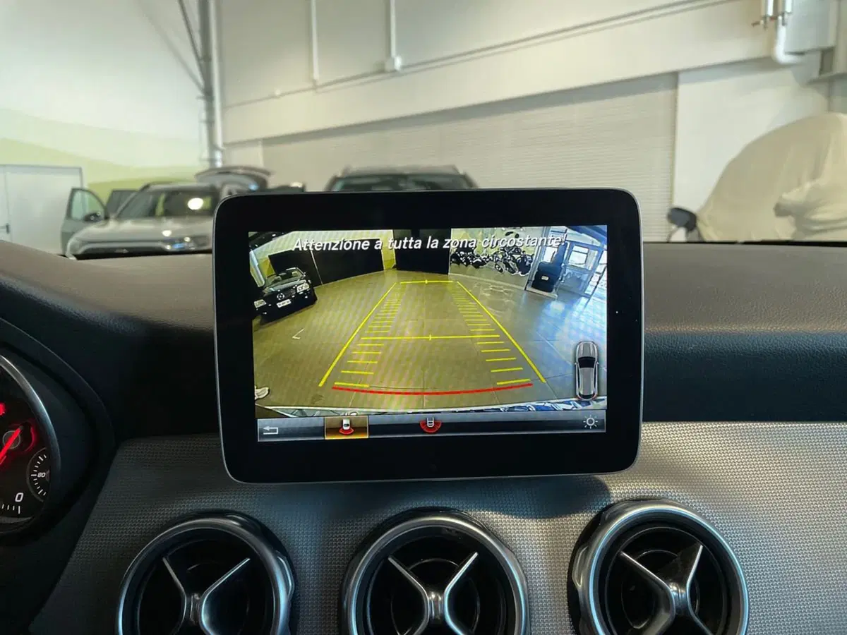 Mercedes-Benz GLA SUV usata a Macerata (18)