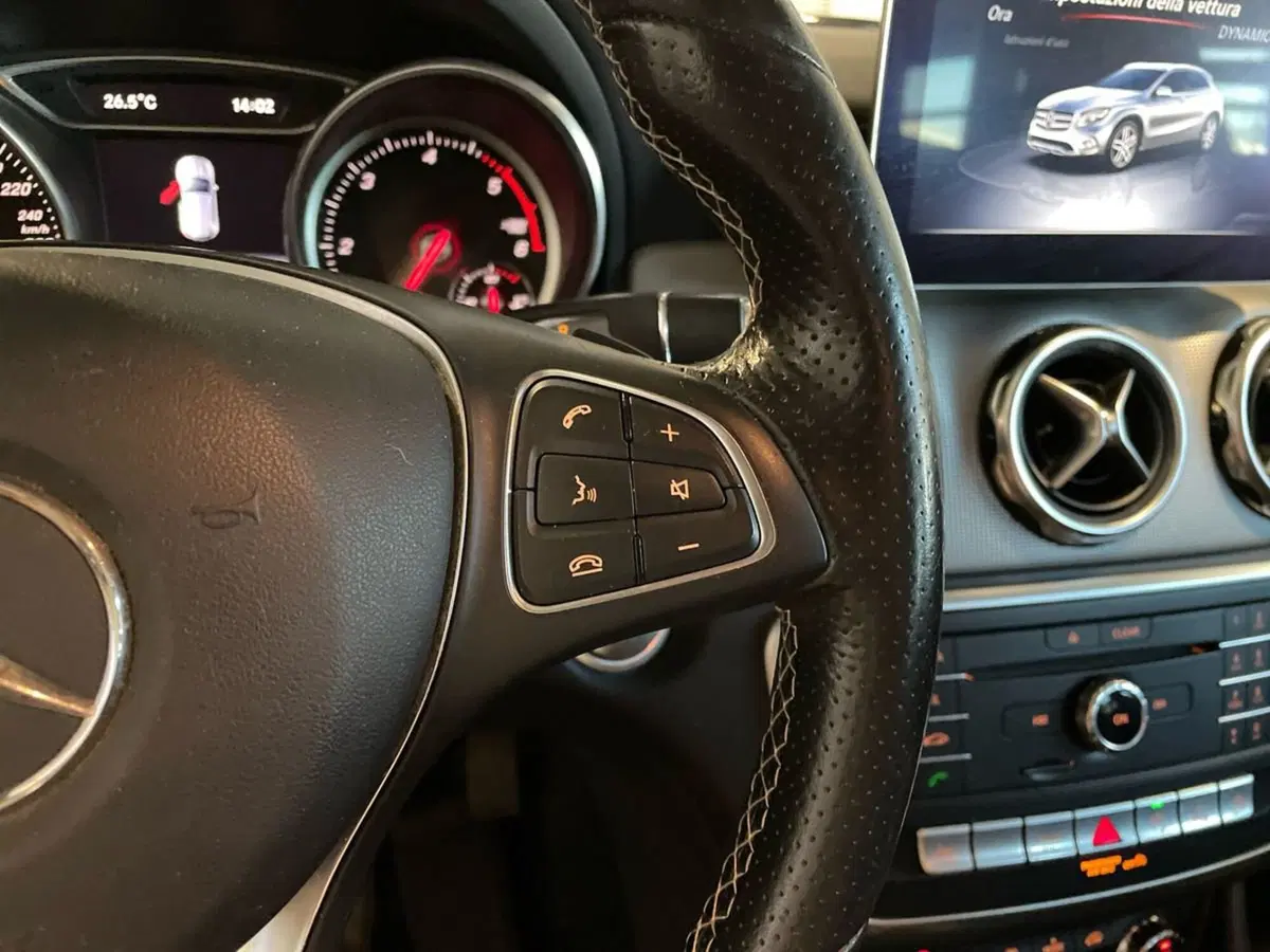 Mercedes-Benz GLA SUV usata a Macerata (19)