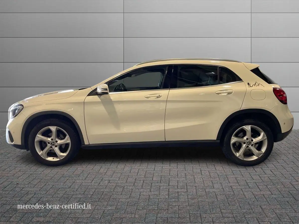 Mercedes-Benz GLA SUV usata a Macerata (2)