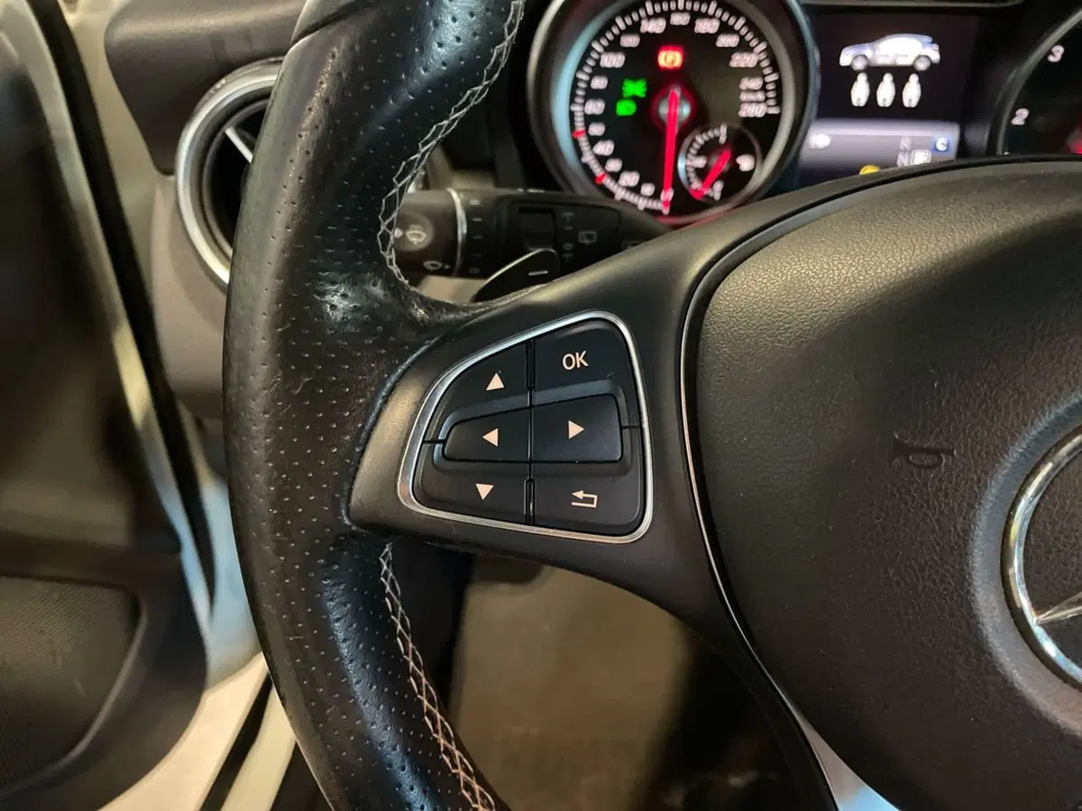 Mercedes-Benz GLA SUV usata a Macerata (20)