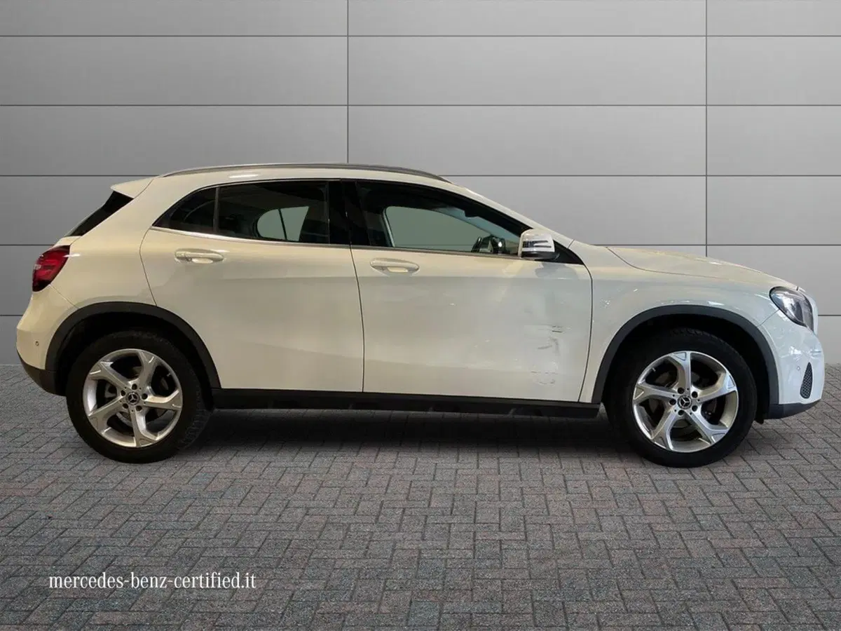 Mercedes-Benz GLA SUV usata a Macerata (5)