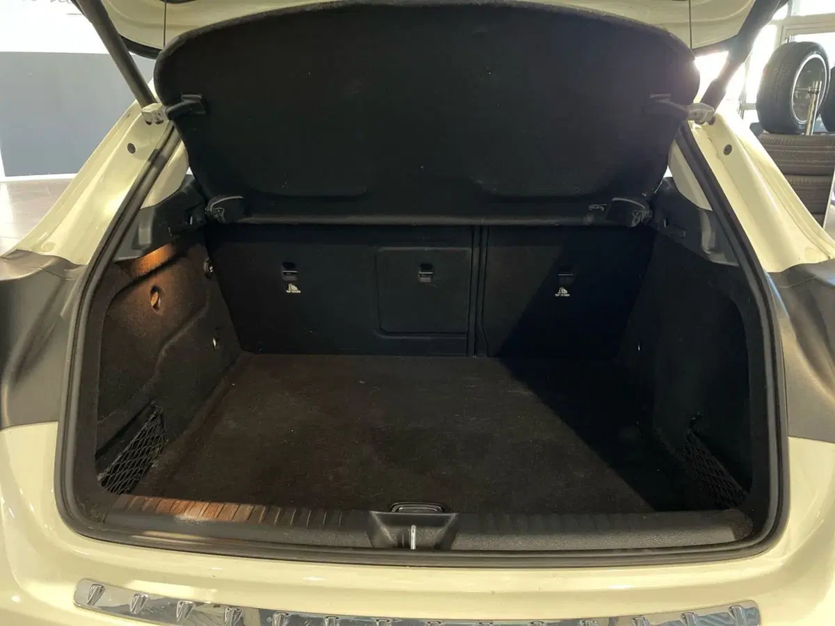 Mercedes-Benz GLA SUV usata a Macerata (7)