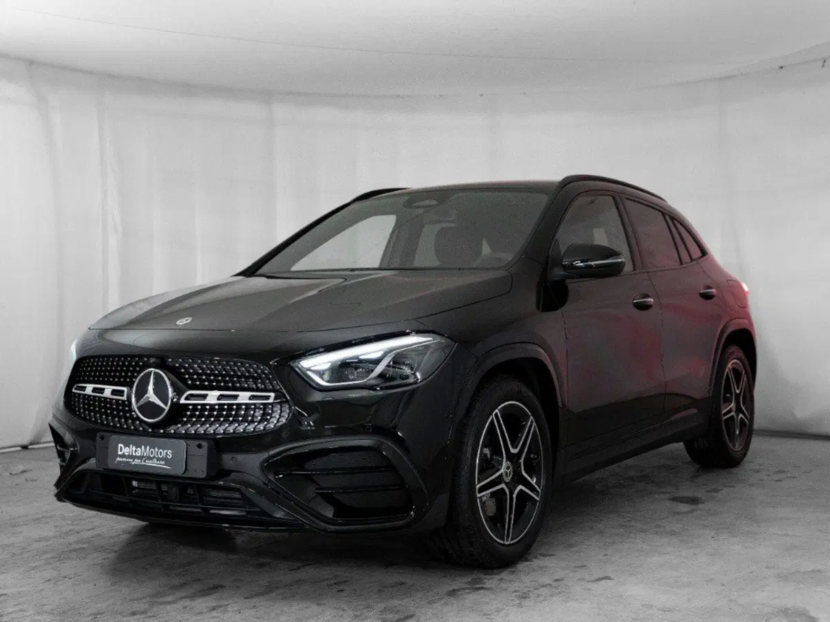 Mercedes-Benz GLA SUV nuova a Macerata